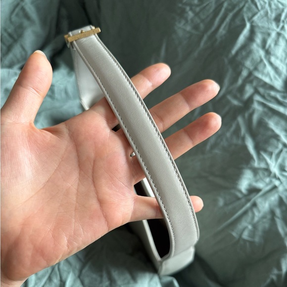 Saint Laurent Mini Le 5 A 7 in Cream - Picture 6 of 12